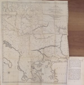 158886